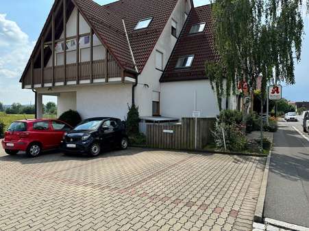 zwei Stellplätze im Hofraum - Büro in 91096 Möhrendorf mit 162m² kaufen