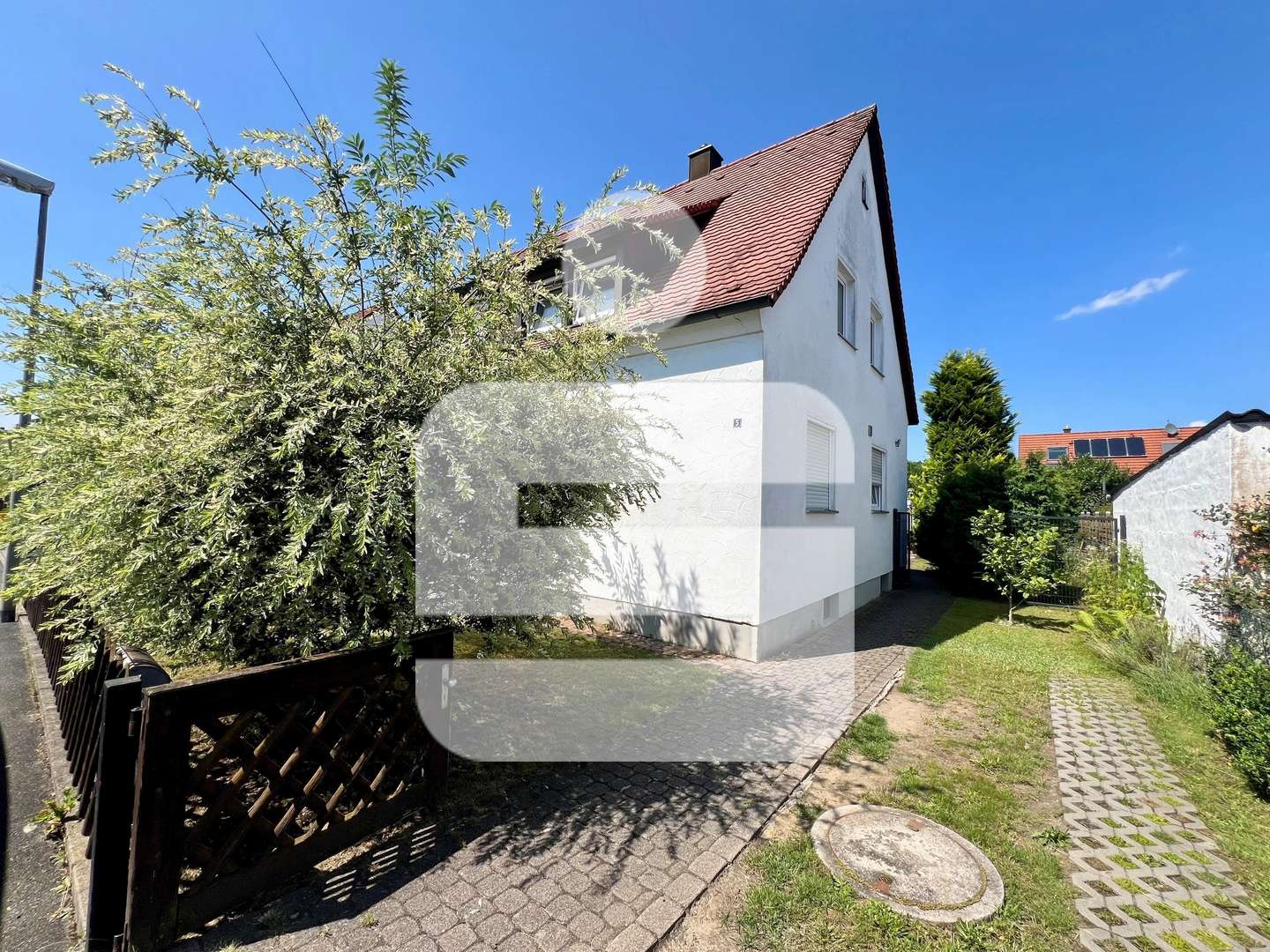 Ansicht - Einfamilienhaus in 91056 Erlangen mit 195m² kaufen