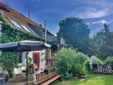 Blick auf das Haus - Einfamilienhaus in 91058 Erlangen mit 171m² kaufen