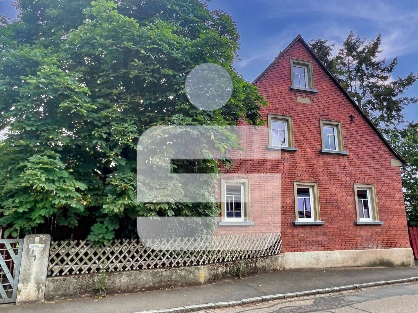 Titelbild - Einfamilienhaus in 91058 Erlangen mit 171m² kaufen