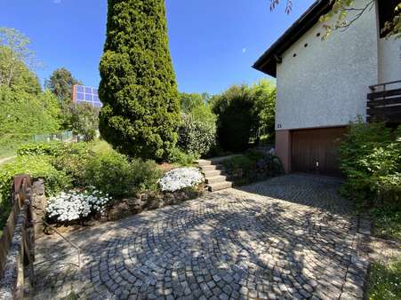 Stellplatz / Einfahrt - Einfamilienhaus in 91349 Egloffstein mit 80m² kaufen