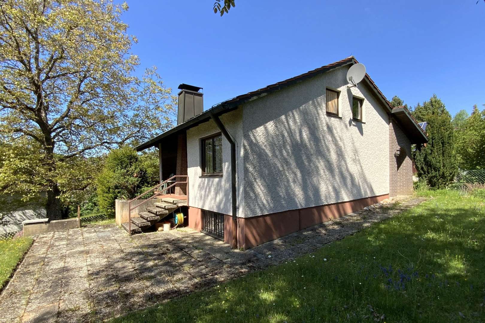 Südseite / Terrasse - Einfamilienhaus in 91349 Egloffstein mit 80m² kaufen
