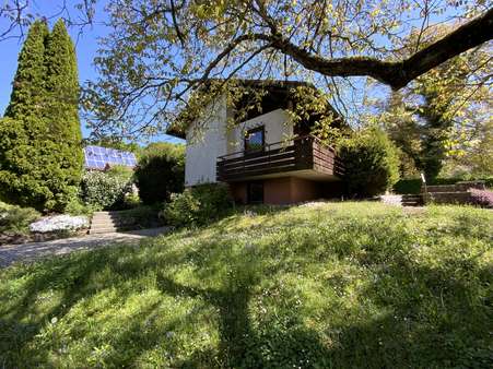 traumhafter Garten I - Einfamilienhaus in 91349 Egloffstein mit 80m² kaufen