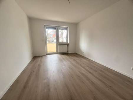 Schlafzimmer - Etagenwohnung in 90449 Nürnberg mit 68m² mieten