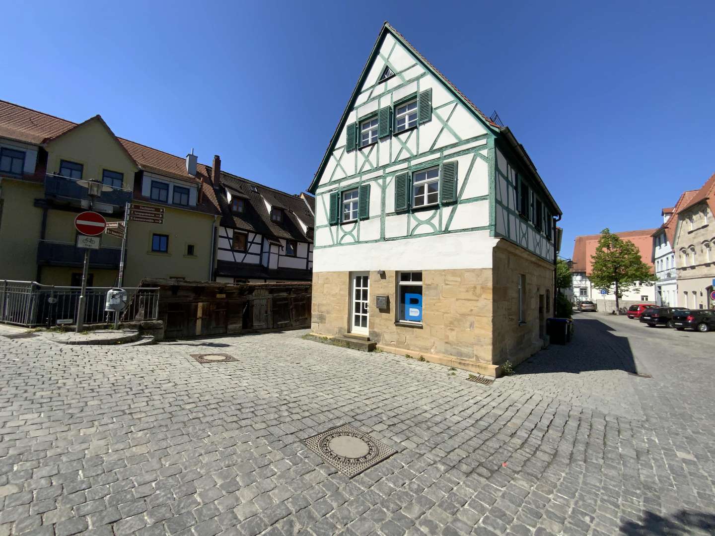 Hausansicht - Mehrfamilienhaus in 91301 Forchheim mit 78m² kaufen