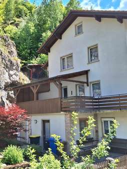 Giebelansicht - Zweifamilienhaus in 91278 Pottenstein mit 180m² kaufen