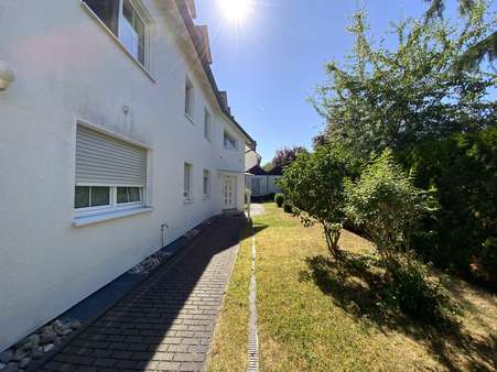 Zugang zum Haus - Etagenwohnung in 91336 Heroldsbach mit 90m² kaufen