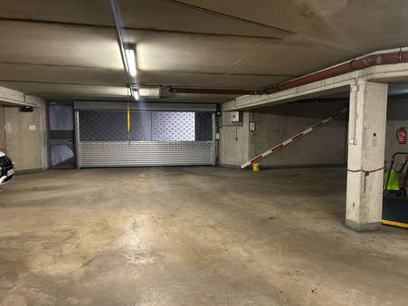 Tiefgarage - Tiefgaragenstellplatz in 91126 Schwabach mit 12m² kaufen