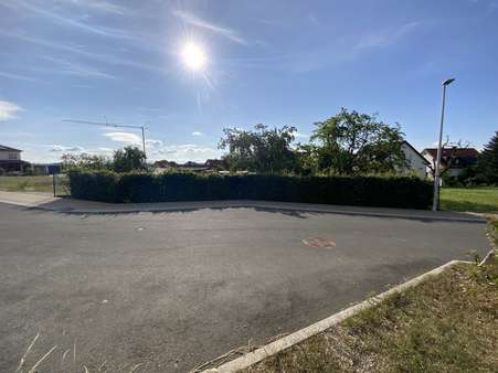Blick aus der Nachbarschaft I - Grundstück in 91322 Gräfenberg mit 690m² kaufen
