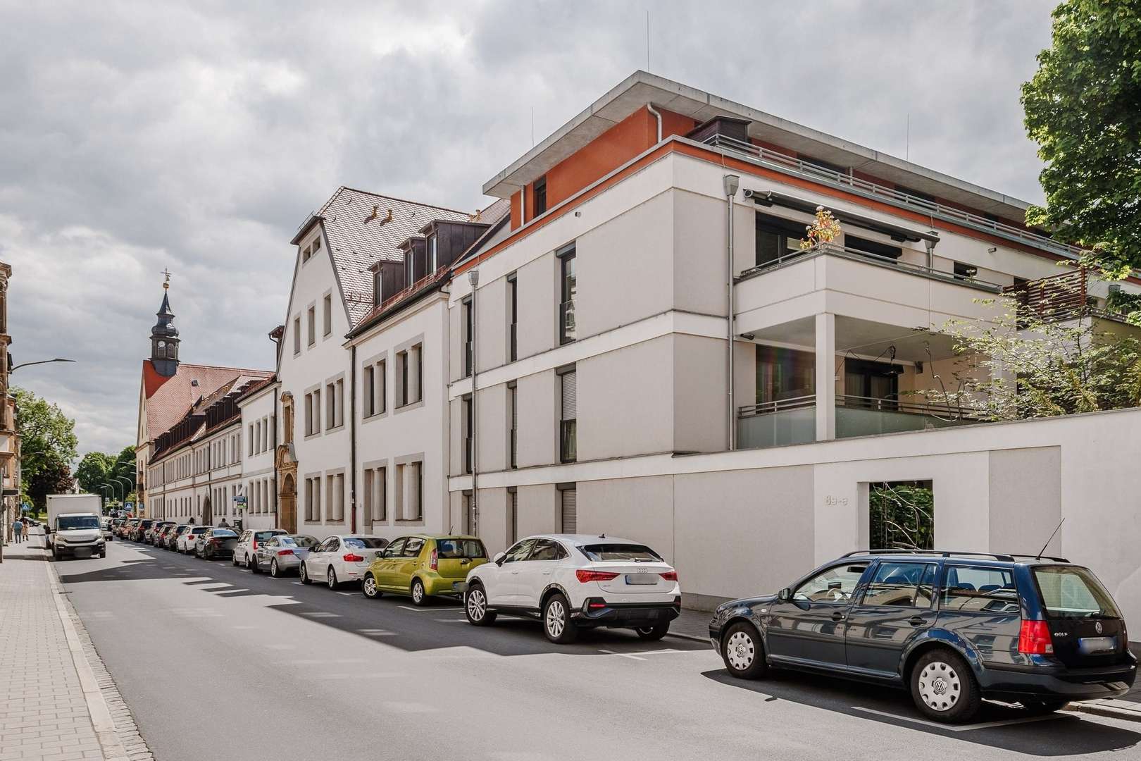 Ansicht Straße - Etagenwohnung in 91301 Forchheim mit 102m² kaufen
