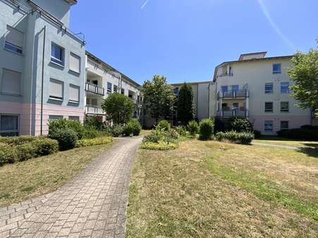 Außenanlage II Außenanlage II - Erdgeschosswohnung in 91301 Forchheim mit 56m² kaufen