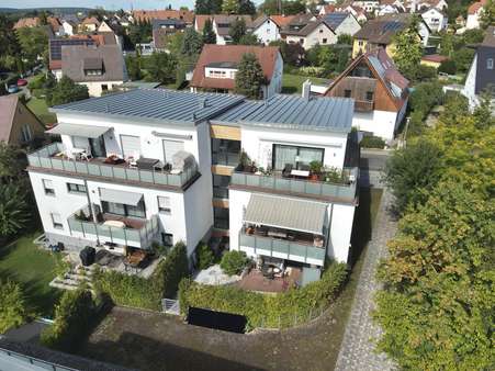 Hausansicht hinten - Erdgeschosswohnung in 91301 Forchheim mit 140m² kaufen