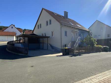 Blick aus der Nachbarschaft - Doppelhaushälfte in 91338 Igensdorf mit 149m² kaufen