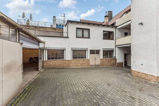 Hof - Mehrfamilienhaus in 91301 Forchheim mit 185m² kaufen