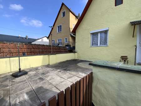 Terrasse vermiete Wohnung - Mehrfamilienhaus in 91320 Ebermannstadt mit 190m² kaufen