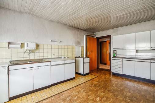 Küche EG - Zweifamilienhaus in 91353 Hausen mit 176m² kaufen