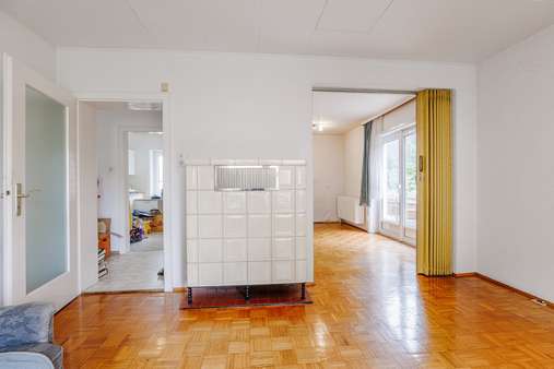 Wohnzimmer EG - Zweifamilienhaus in 91301 Forchheim mit 222m² kaufen