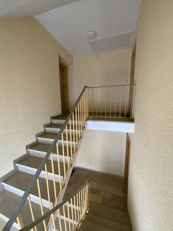 Treppenhaus/Wohnungseingang - Dachgeschosswohnung in 91088 Bubenreuth mit 44m² kaufen