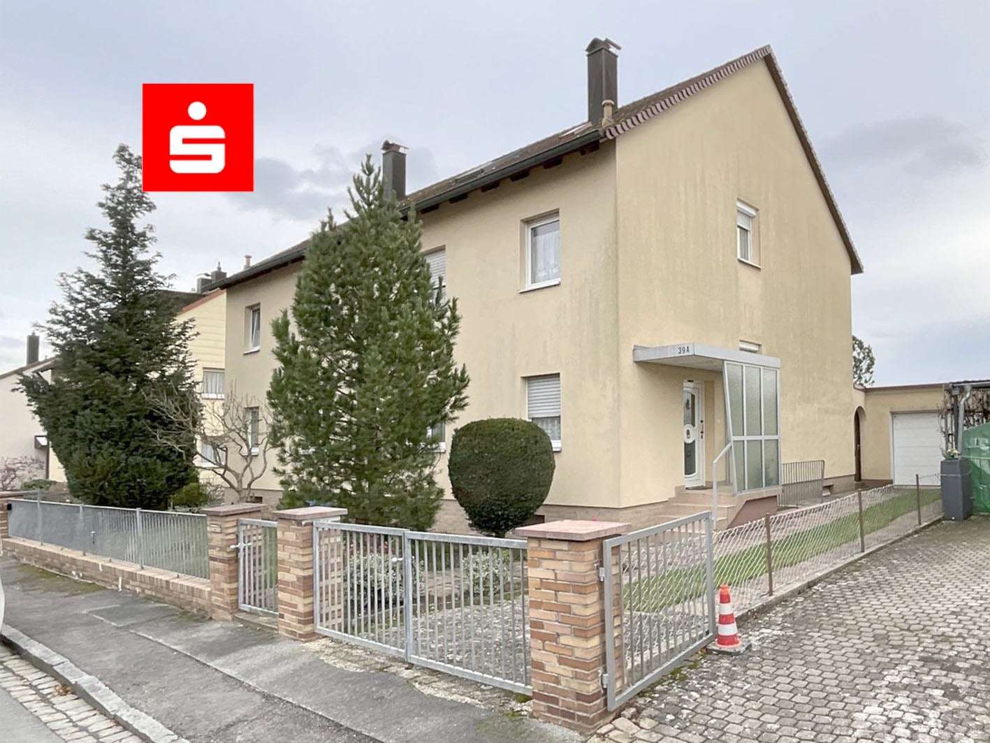 Außenansicht - Doppelhaushälfte in 91126 Schwabach mit 135m² kaufen