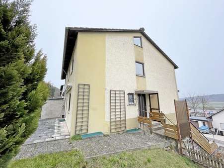 Außenansicht - Doppelhaushälfte in 91757 Treuchtlingen mit 140m² kaufen