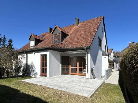 Rückansicht - Doppelhaushälfte in 90455 Nürnberg mit 122m² kaufen