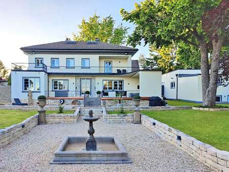 Ein Haus mit Geschichte - Einfamilienhaus in 91126 Schwabach mit 273m² kaufen