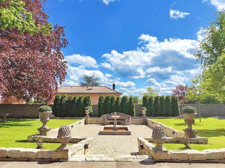 Gartenidylle zum Verweilen - Einfamilienhaus in 91126 Schwabach mit 273m² kaufen