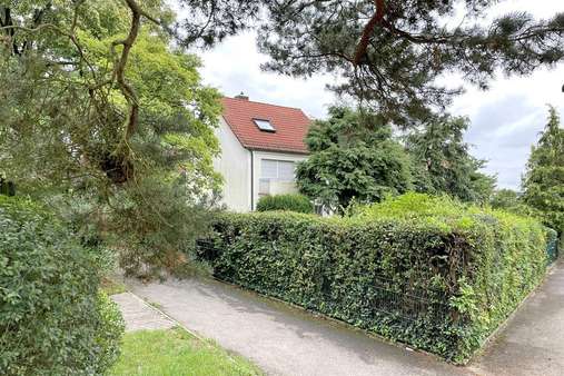 Außenansicht - Reiheneckhaus in 91126 Schwabach mit 105m² kaufen
