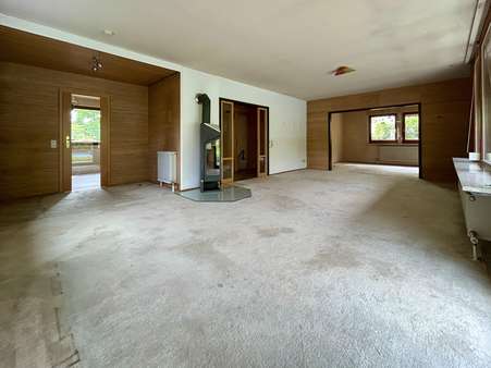 Wohnzimmer - Einfamilienhaus in 91126 Schwabach mit 152m² kaufen