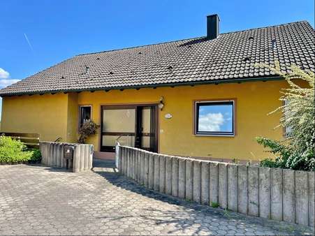 Außenansicht - Einfamilienhaus in 91785 Pleinfeld mit 120m² kaufen