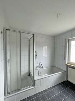 Bad Bad - Etagenwohnung in 91154 Roth mit 75m² kaufen