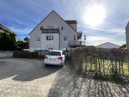 Stellplatz - Erdgeschosswohnung in 90530 Wendelstein mit 76m² kaufen