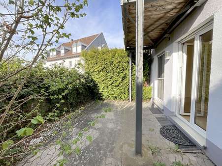 Terrasse - Erdgeschosswohnung in 90530 Wendelstein mit 76m² kaufen