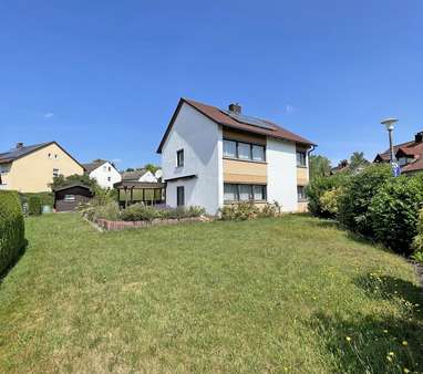 Außenansicht Außenansicht - Einfamilienhaus in 91161 Hilpoltstein mit 104m² kaufen