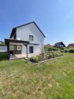 Außenansicht Außenansicht - Einfamilienhaus in 91161 Hilpoltstein mit 104m² kaufen