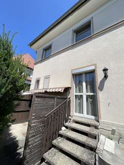 Terrasse Terrasse - Einfamilienhaus in 91126 Schwabach mit 85m² kaufen