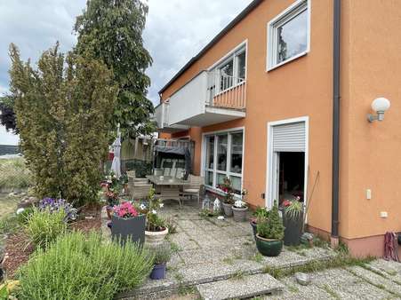 Terrasse - Doppelhaushälfte in 90596 Schwanstetten mit 130m² kaufen