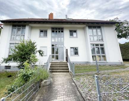Außenansicht Außenansicht - Dachgeschosswohnung in 91738 Pfofeld mit 75m² kaufen