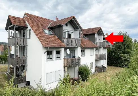 gepflegte Dachgeschosswohnung in Rehenbühl bei Langlau