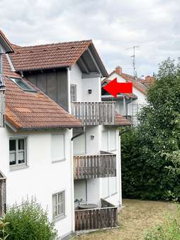 Außenansicht Außenansicht - Dachgeschosswohnung in 91738 Pfofeld mit 75m² kaufen
