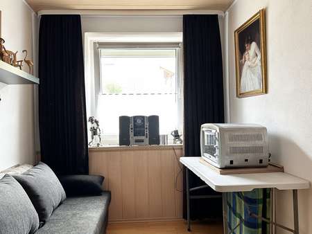 Zimmer Zimmer - Erdgeschosswohnung in 91757 Treuchtlingen mit 60m² kaufen