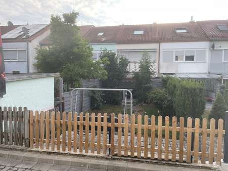 Rückansicht Rückansicht - Reihenmittelhaus in 91126 Schwabach mit 90m² kaufen