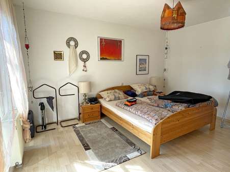 Schlafzimmer Schlafzimmer - Etagenwohnung in 91154 Roth mit 65m² mieten