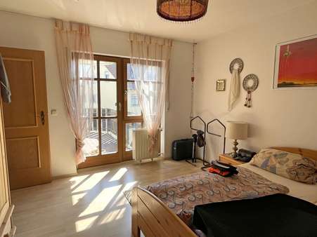 Schlafzimmer Schlafzimmer - Etagenwohnung in 91154 Roth mit 65m² mieten
