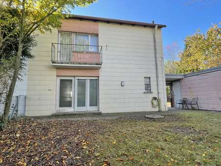 Außenansicht Außenansicht - Doppelhaushälfte in 91154 Roth mit 104m² kaufen