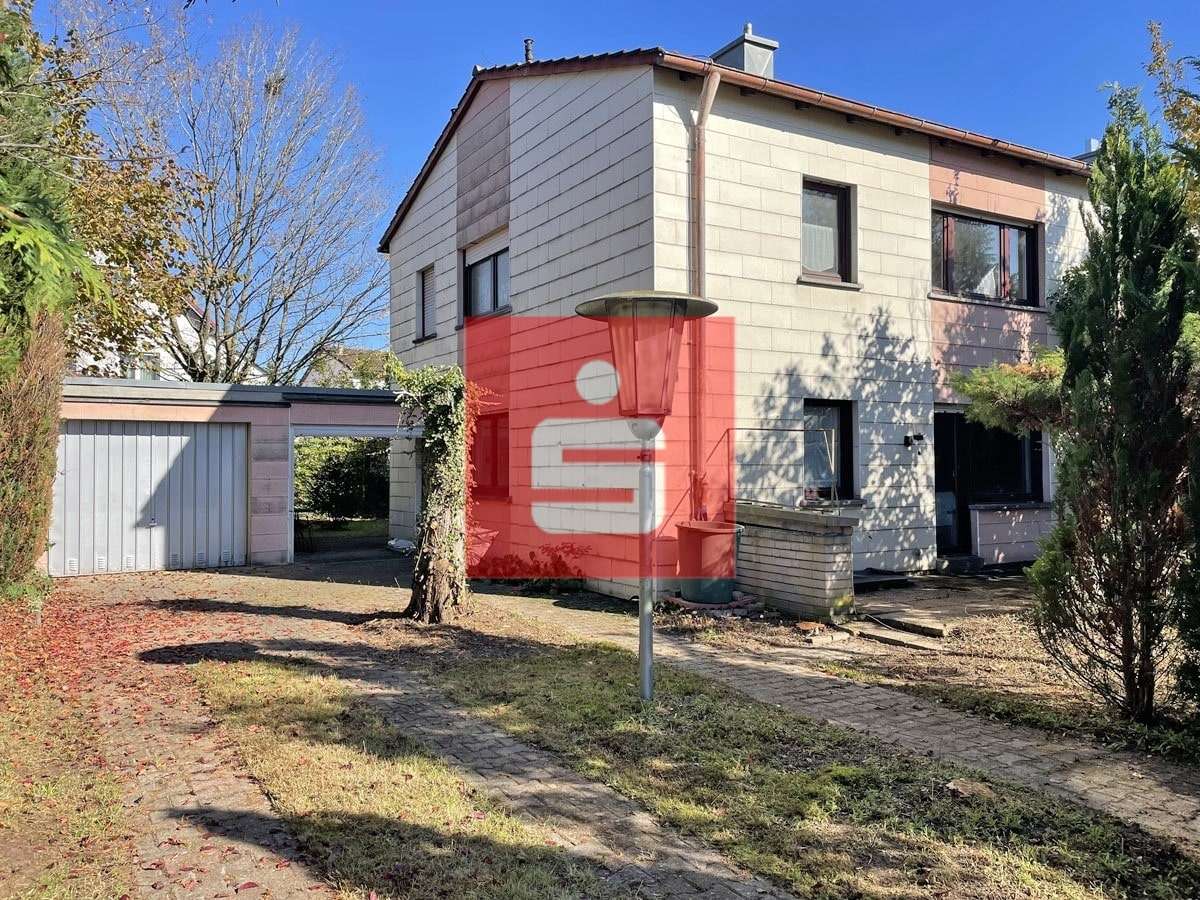 Außenansicht Außenansicht - Doppelhaushälfte in 91154 Roth mit 104m² kaufen