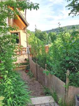 Zugang zum Garten - Doppelhaushälfte in 91781 Weißenburg mit 157m² kaufen