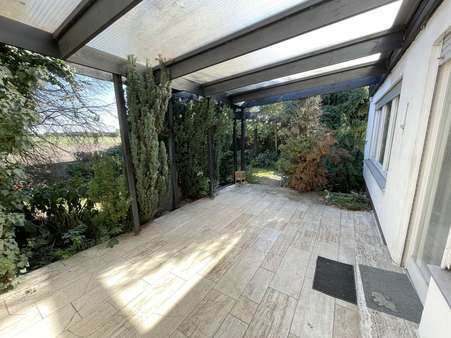 Terrasse Terrasse - Bungalow in 90427 Nürnberg mit 135m² kaufen