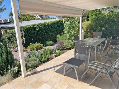 Terrasse Terrasse - Doppelhaushälfte in 91154 Roth mit 176m² kaufen