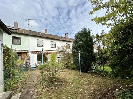 Rückansicht Rückansicht - Reihenmittelhaus in 91126 Schwabach mit 79m² kaufen